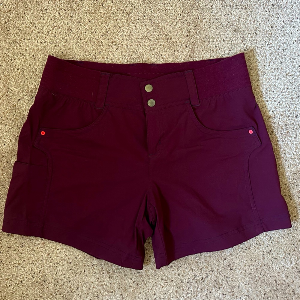 Title Nine Clamber Shorts — size 6